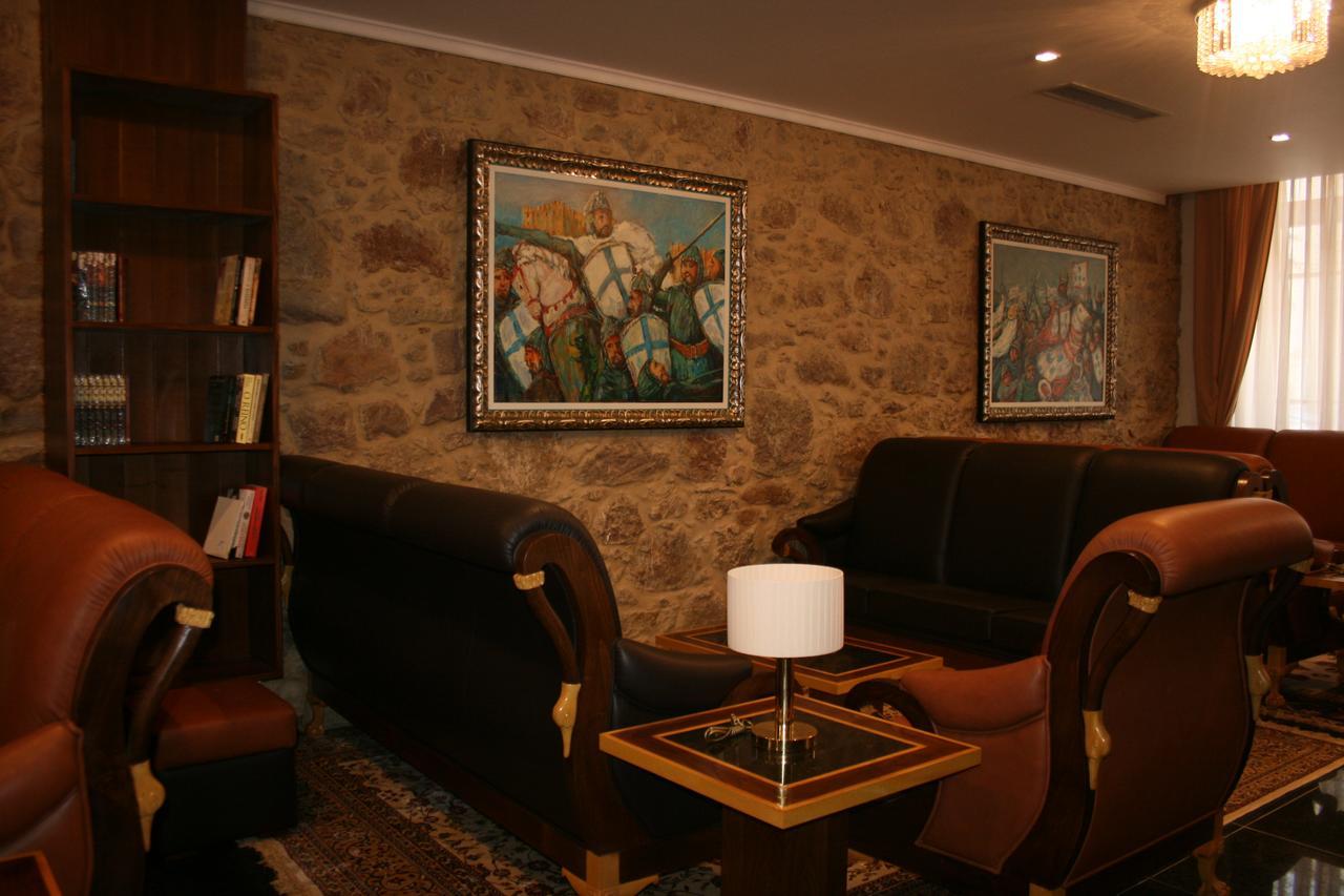Hotel Ibn-Arrik Coimbra Buitenkant foto